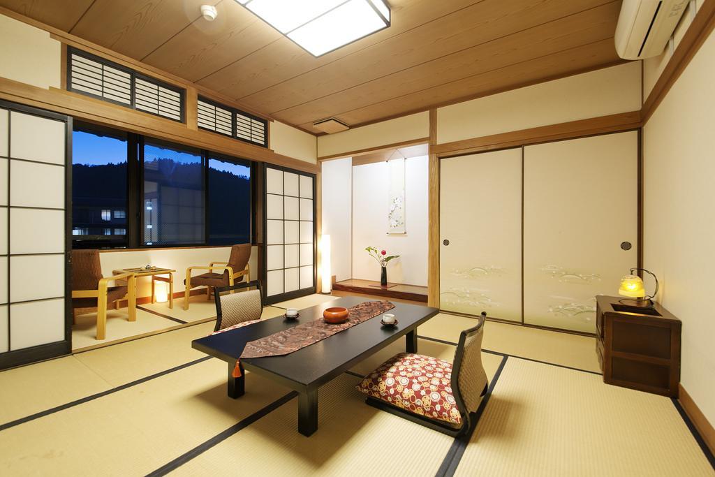Kotobukiso Hotel Shin'onsen Eksteriør billede
